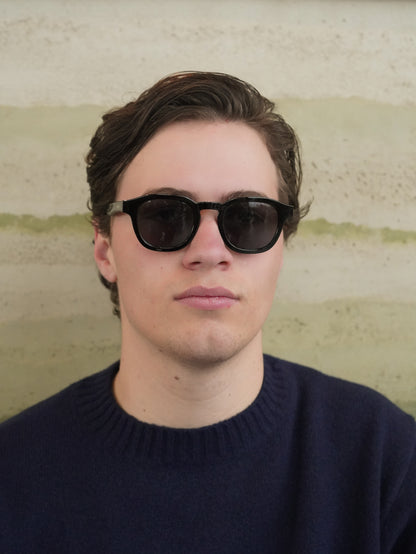LARY | Zwart